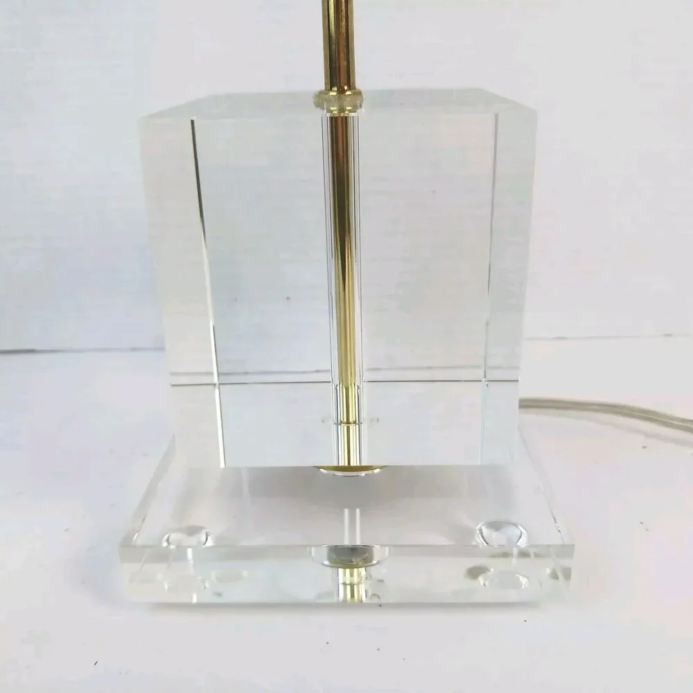 Victoria Hagan Perfect Pieces Rare Modernist Cubed Glass Table Lamp Shade